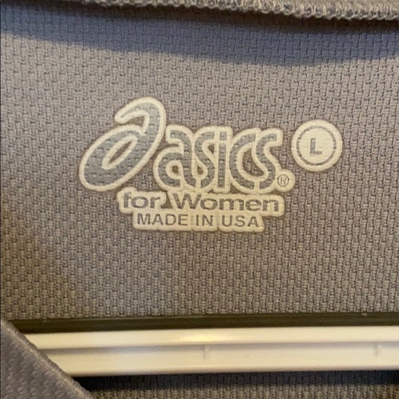 Women’s Running/Exercise Long Sleeve Shirt - Picture 2 of 3